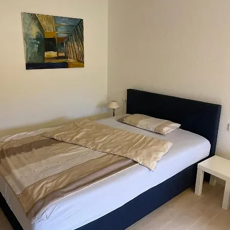 Geschaefts- Und 111 *